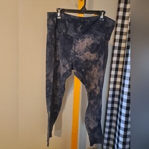 Lululemon Athletica Dark Tie-Dye Cropped Leggings